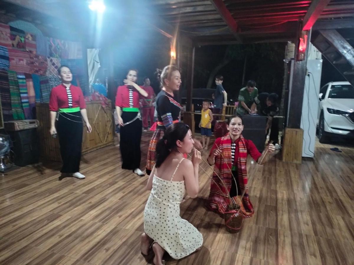 Truong Huy Homestay Mai Châu Esterno foto