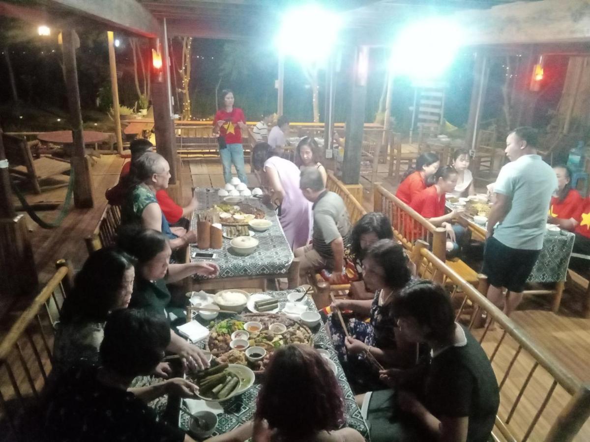 Truong Huy Homestay Mai Châu Esterno foto