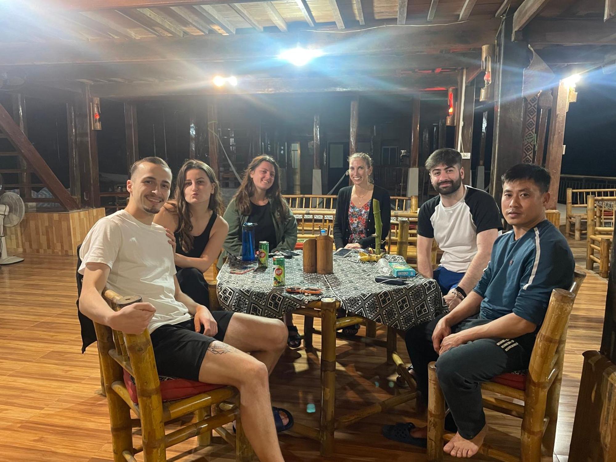 Truong Huy Homestay Mai Châu Esterno foto